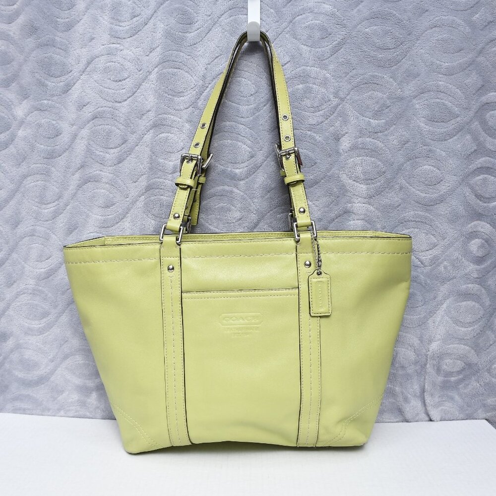 Coach f13098 Y2K Classic Soho Leather Shoulder Handbag Zip Top Tote